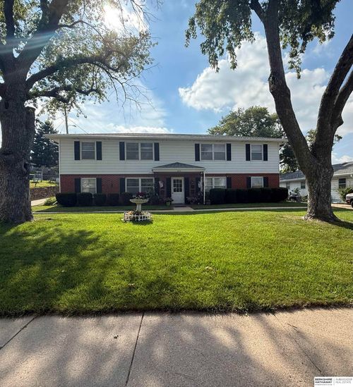 4858 S 121st St, Omaha, NE, 68137-2075 | Card Image