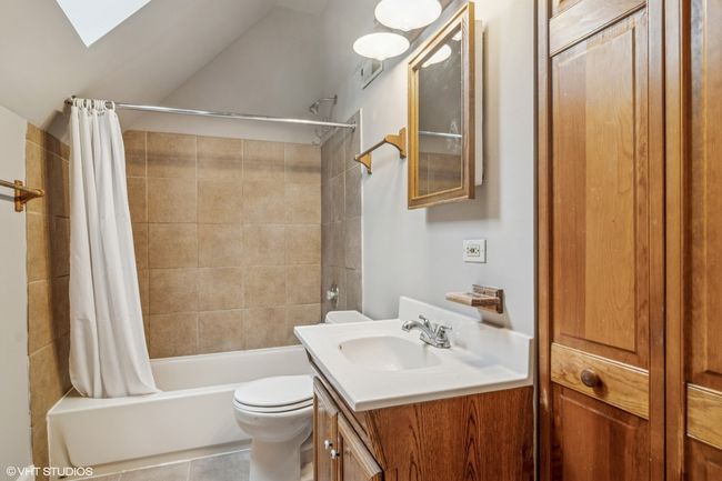 103 N Wisconsin St, House other with 3 bedrooms, 2 bathrooms and 2 parking in Carpentersville IL | Image 15