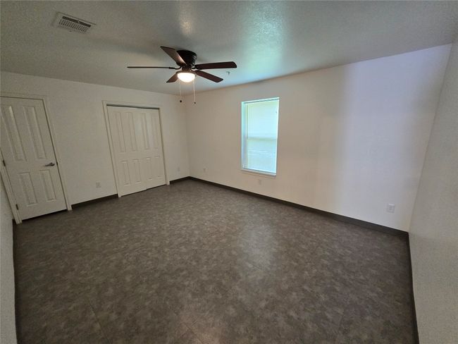 C - 702 W 6 Th St, Home with 2 bedrooms, 1 bathrooms and 1 parking in Taylor TX | Image 8