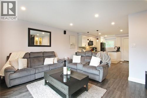 6-410 Pioneer Dr, Kitchener, ON, N2P1H6 | Card Image