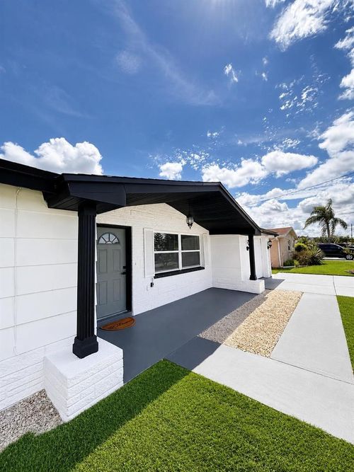 1346 Chancellor Dr, Holiday, FL, 34690-6460 | Card Image