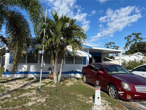 123 Torch Ln, NORTH FORT MYERS, FL, 33917-6512 | Card Image
