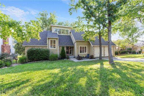 224 Locust St, Lee's Summit, MO, 64064-1453 | Card Image