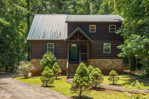 4264 Peachie Way, Cosby, TN, 37722-3088 | Card Image