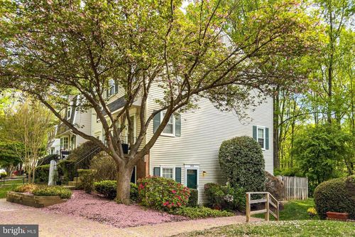 174-5903 First Landing Way, BURKE, VA, 22015-2619 | Card Image