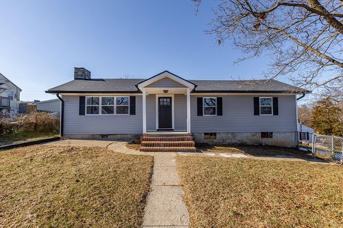 215 Harmon St, Paris, KY, 40361-1909 | Card Image