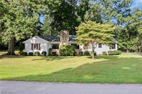 114 7th Street Ne, Barberton, OH, 44203 | Card Image