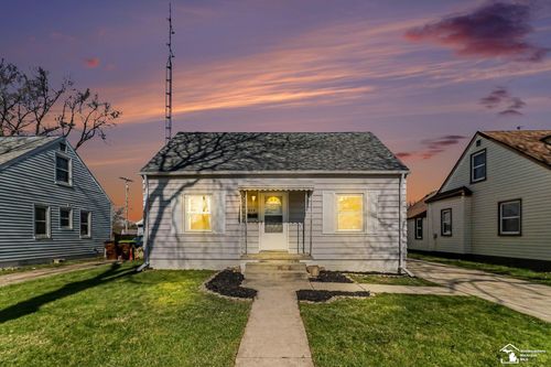 974 Woodville Ave, Monroe, MI, 48161-1820 | Card Image