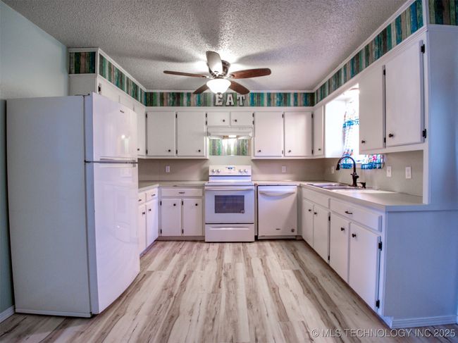 11294 E Redwood Ln, House other with 2 bedrooms, 1 bathrooms and null parking in Lane OK | Image 12