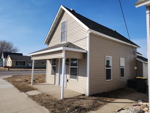 324 Main St, Courtland, MN, 56021-2009 | Card Image