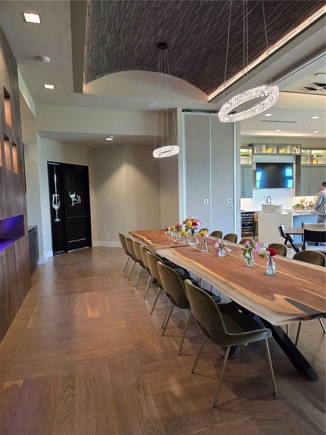 Wine Tasting Room | Image 30