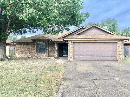 229 Freedom Ln, Arlington, TX, 76002-2713 | Card Image