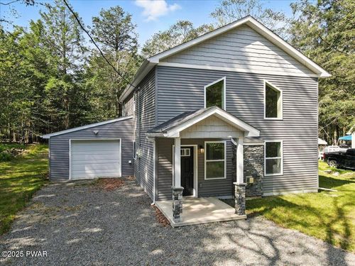 1073 Westside Dr, Newfoundland, PA, 18445-7792 | Card Image