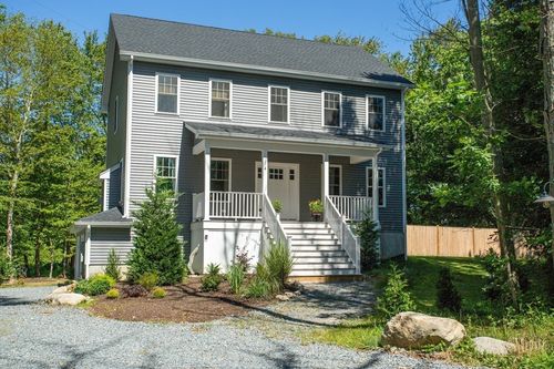4 Swansom Rd, Swansea, MA, 02777-4921 | Card Image