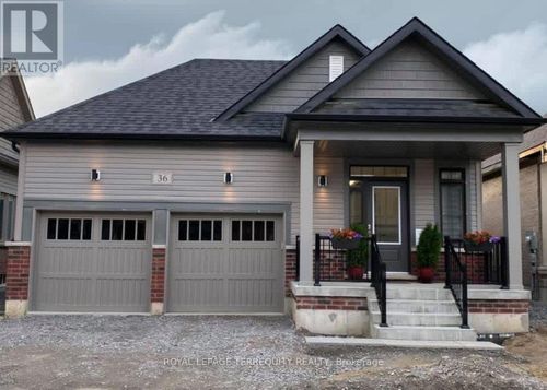 36 Pietrowski Drive, Georgina (Keswick North), ON, L4P0K2 | Card Image