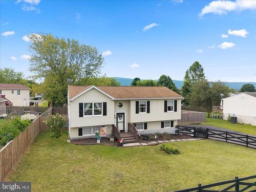 45 Greenleaf Rd, STRASBURG, VA, 22657-3685 | Card Image