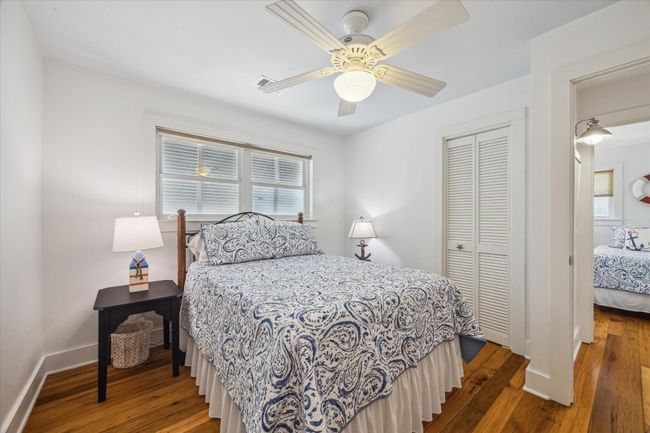 1226 Oahu Dr, House other with 4 bedrooms, 3 bathrooms and 1 parking in Tiki Island TX | Image 15
