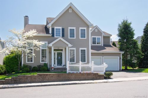 120 Tradition Ct, White Plains, NY, 10603-1533 | Card Image