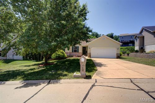 915 Foster Ct, Pevely, MO, 63070-2999 | Card Image