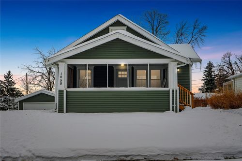 1055 17th St, Marion, IA, 52302-2363 | Card Image