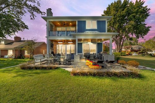 488 Lathrop St, Algonac, MI, 48001-1639 | Card Image