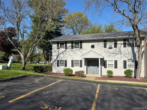 f-4 Locust Ct, Fishkill, NY, 12524-2635 | Card Image
