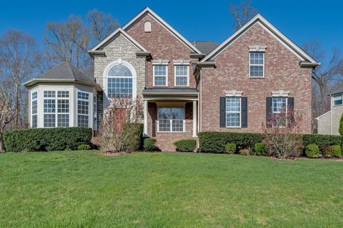 1077 Walnut Bend Ln, Brentwood, TN, 37027-8957 | Card Image