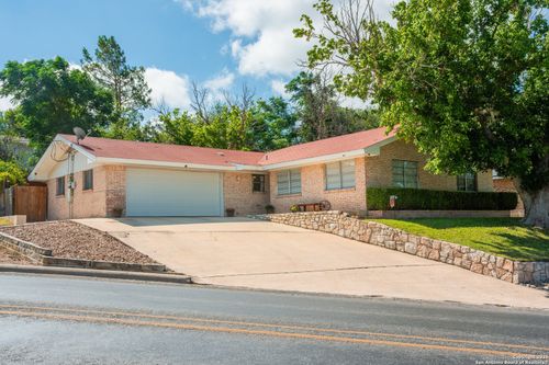 1000 Barbara Ann St, Kerrville, TX, 78028-3407 | Card Image