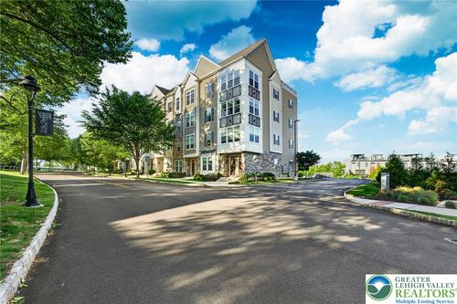 202 Charles Ellis Dr, NEWTOWN SQUARE, PA, 19073-1311 | Card Image