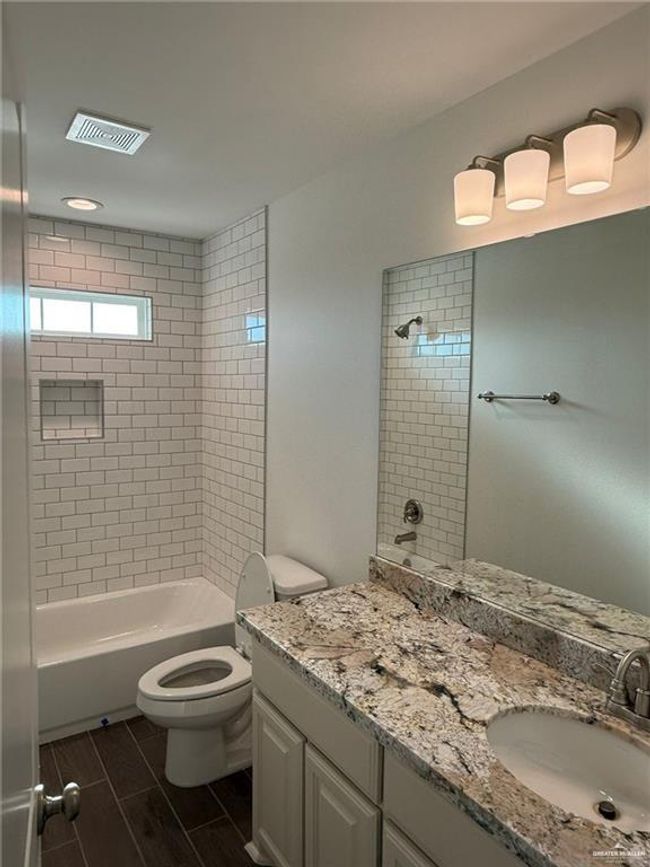 3505 Cove Real Dr, House other with 4 bedrooms, 3 bathrooms and 2 parking in Harlingen TX | Image 14
