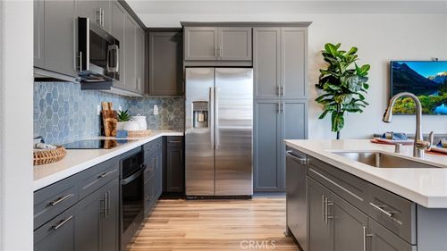 4323 S Gasly Paseo, Ontario, CA, 91762 | Card Image