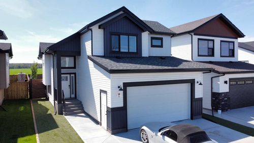 14 Ian Way, Sylvan Lake, AB, T4S0W5 | Card Image