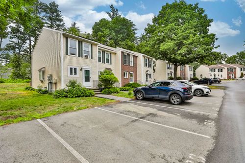 38 Shelburne Rd, Merrimack, NH, 03054-2733 | Card Image