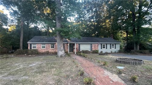 914 Brookhaven Dr, Fayetteville, NC, 28303-3802 | Card Image