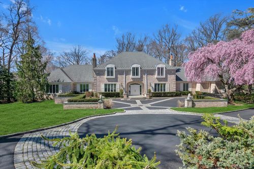 12 Overlook Ct, Locust Valley, NY, 11560-1316 | Card Image