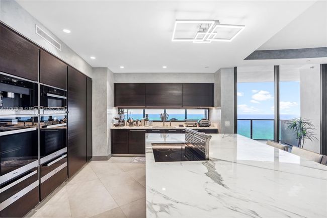 APT-5505 - 18555 Collins Ave, Condo with 3 bedrooms, 5 bathrooms and null parking in Sunny Isles Beach FL | Image 15