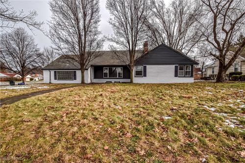 1099 Mount Vernon Blvd, Cleveland Heights, OH, 44112-3657 | Card Image