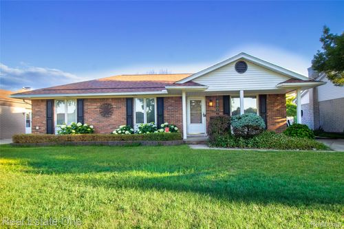 4300 Connie Dr, Sterling Heights, MI, 48310-3836 | Card Image