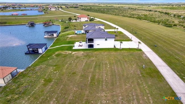 302 E Lago Loop Road, Home with 0 bedrooms, 0 bathrooms and null parking in Port O'Connor TX | Image 11
