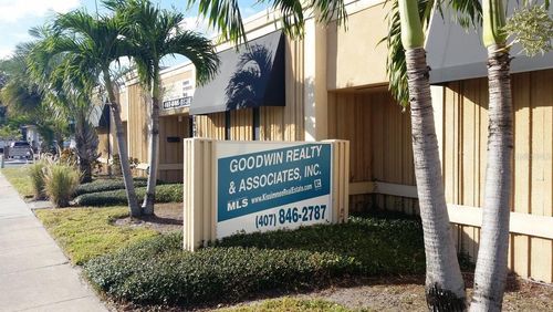 917 Emmett St, KISSIMMEE, FL, 34741-5435 | Card Image