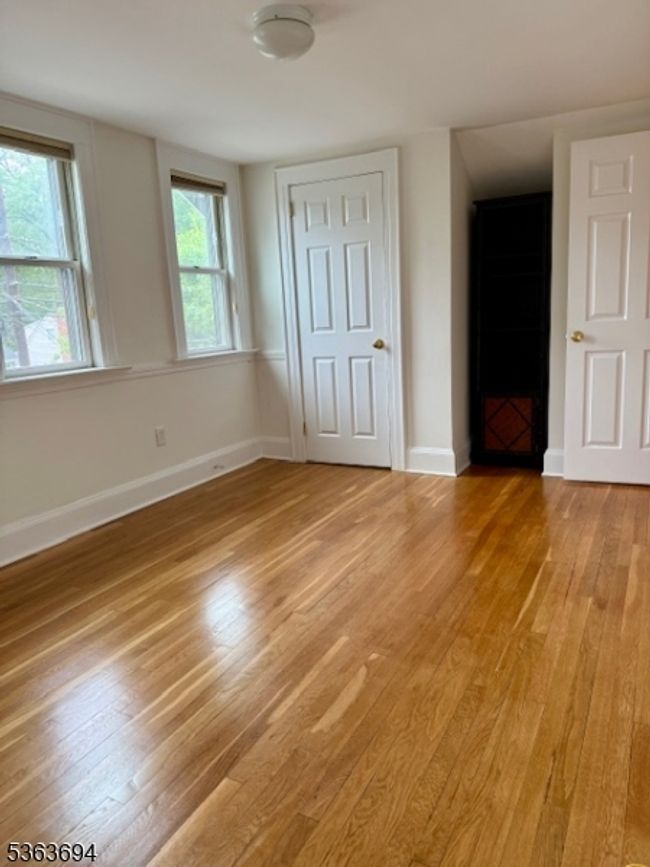2 - 46 Grove St, Home with 2 bedrooms, 1 bathrooms and null parking in Waldwick NJ | Image 4