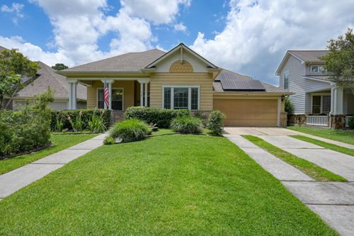 74 W Tapestry Park Cir, The Woodlands, TX, 77381-7804 | Card Image