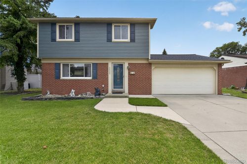 22325 Haig St, Taylor, MI, 48180-3668 | Card Image