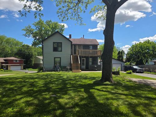 947-945-947 W South St, Woodstock, IL, 60098-8989 | Card Image