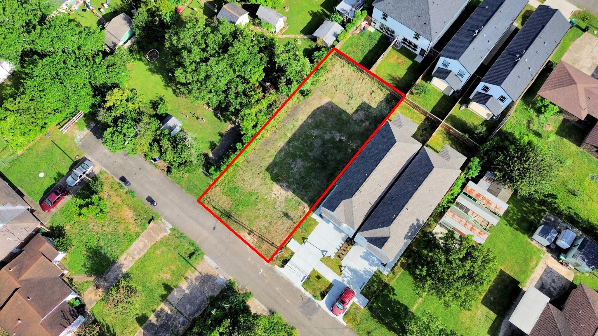 Land in Houston 3