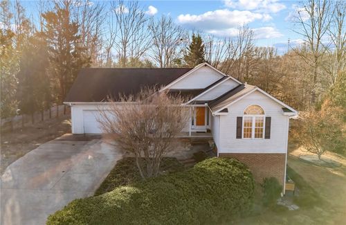 100 Echota Trl, Seneca, SC, 29672-5000 | Card Image