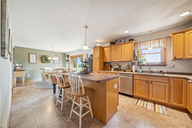 718 Filbert Heights Rd, House other with 3 bedrooms, 2 bathrooms and 2 parking in New Salem PA | Image 17