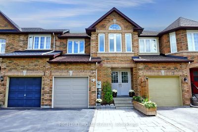 9 Auraglen St, Home with 3 bedrooms, 4 bathrooms and 3 parking in Richmond Hill ON | Image 3