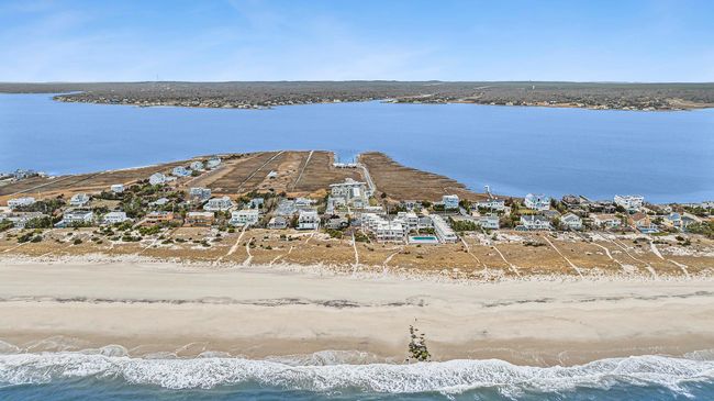 2 - 538 Dune Rd, Condo with 3 bedrooms, 4 bathrooms and null parking in Southampton NY | Image 17