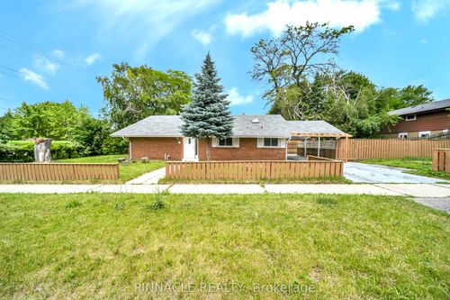 2 Ladysbridge Dr, Scarborough, ON, M1G3H6 | Card Image